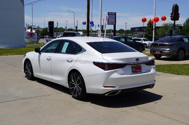 2024 Lexus ES 350 Vehicle Photo in Riverdale, UT 84405