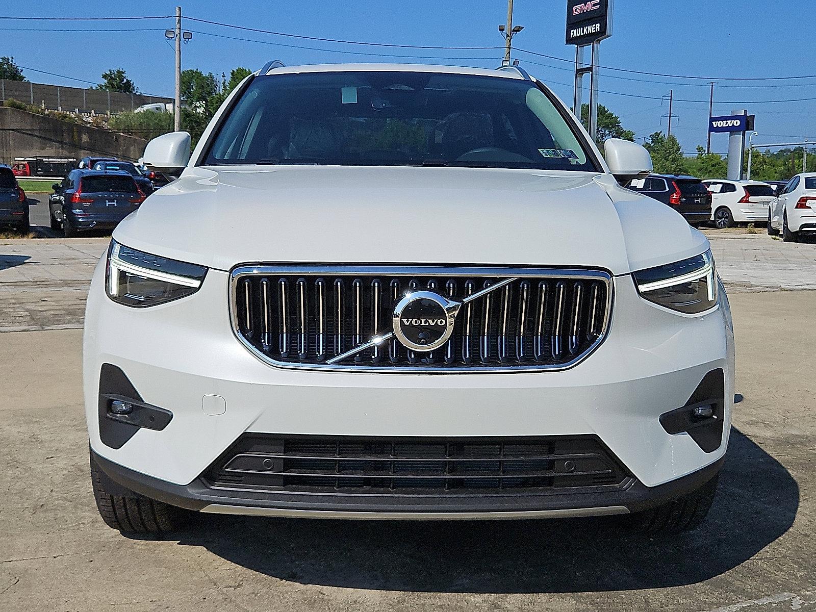 2025 Volvo XC40 Vehicle Photo in Trevose, PA 19053