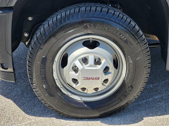 2024 GMC Sierra 3500 HD CC Vehicle Photo in DENTON, TX 76210-9321