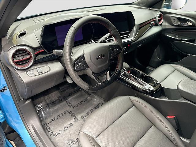 2025 Chevrolet Trax Vehicle Photo in EVERETT, WA 98203-5662
