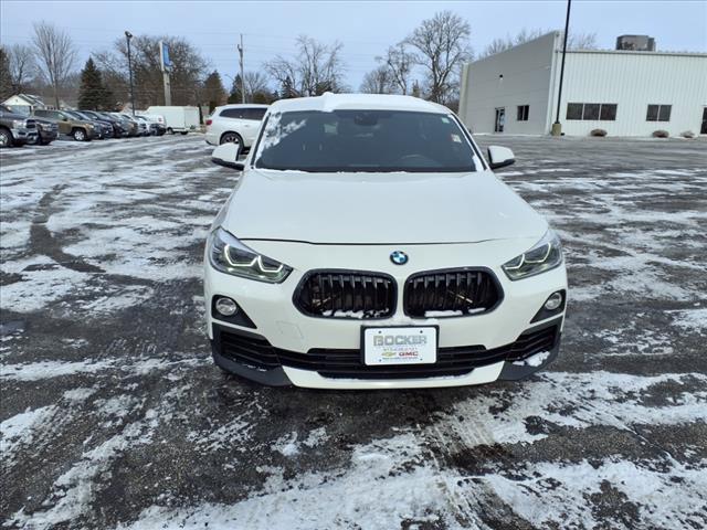 Used 2018 BMW X2 28i with VIN WBXYJ3C34JEJ89816 for sale in Freeport, IL