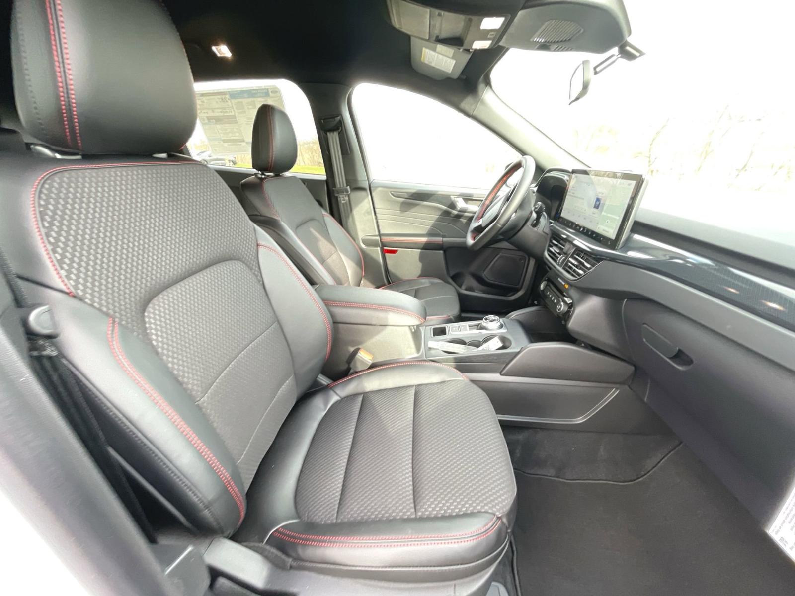 2024 Ford Escape Vehicle Photo in Belle Vernon, PA 15012