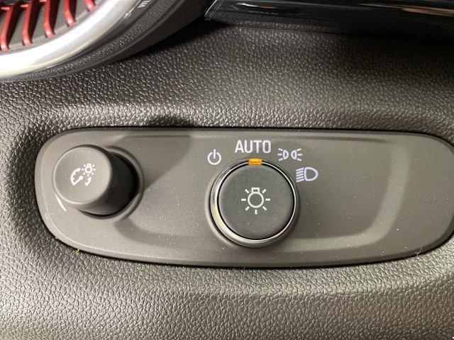 2025 Chevrolet Trax Vehicle Photo in PHOENIX, AZ 85014-3381