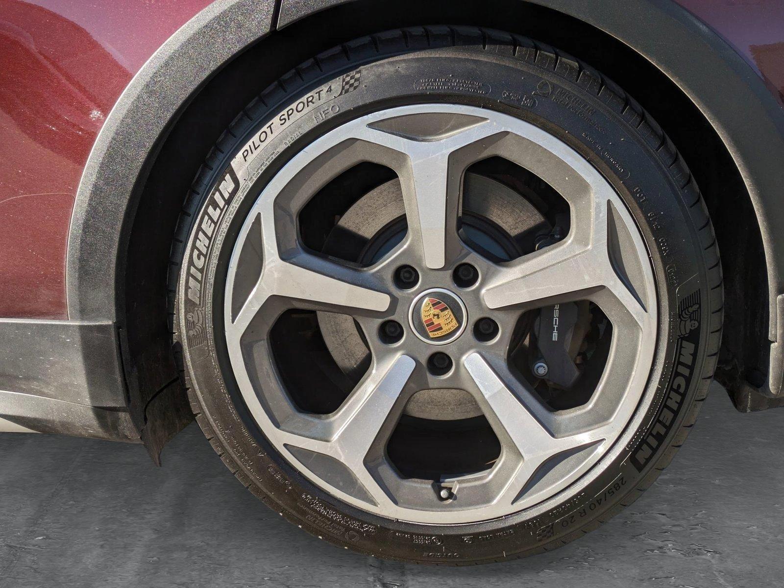 2022 Porsche Taycan Vehicle Photo in Rockville, MD 20852