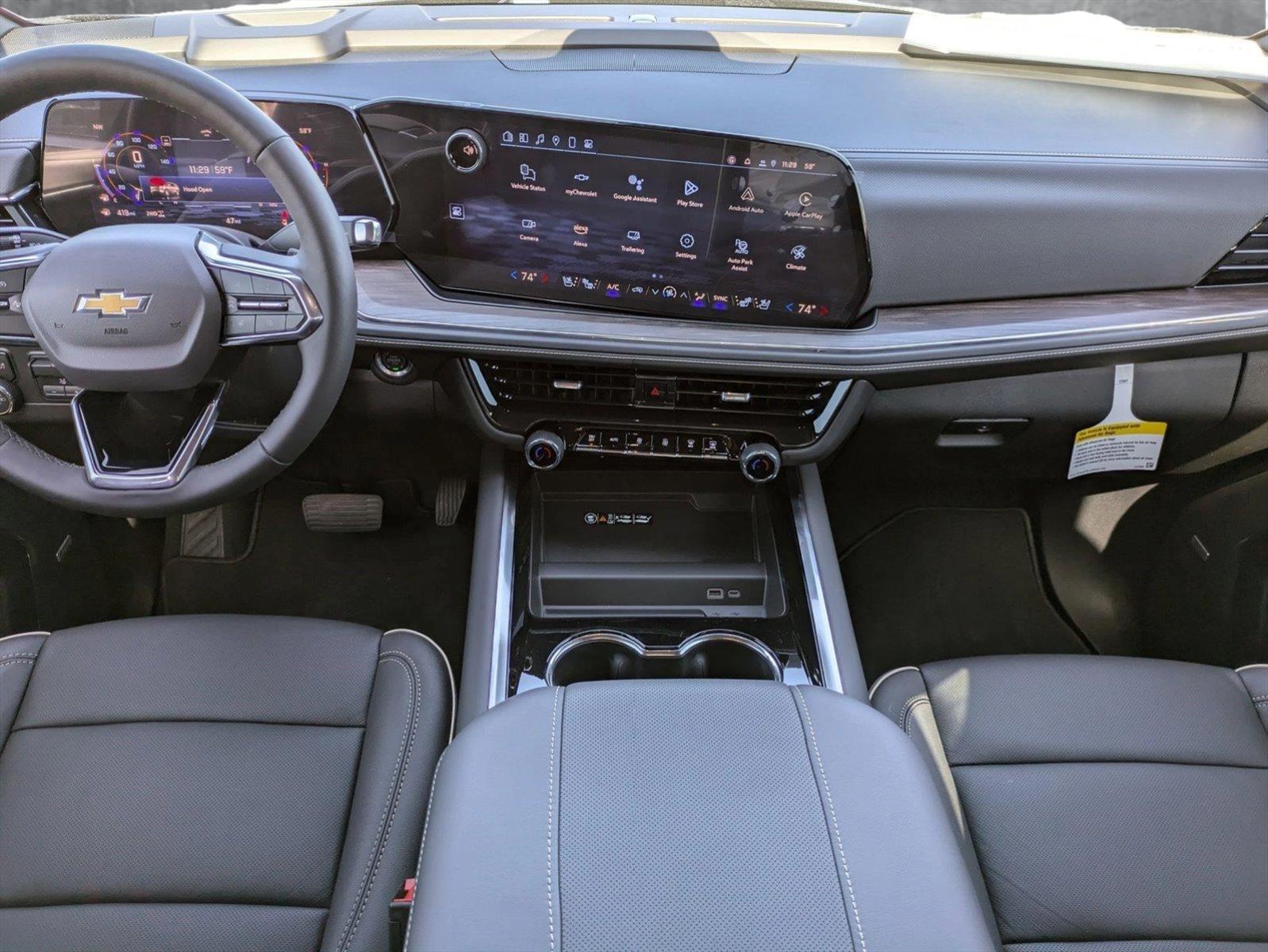 2025 Chevrolet Suburban Vehicle Photo in CORPUS CHRISTI, TX 78412-4902