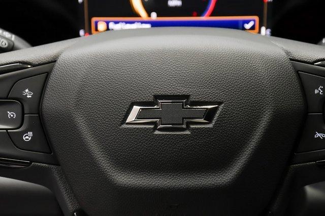 2025 Chevrolet Trax Vehicle Photo in EVERETT, WA 98203-5662