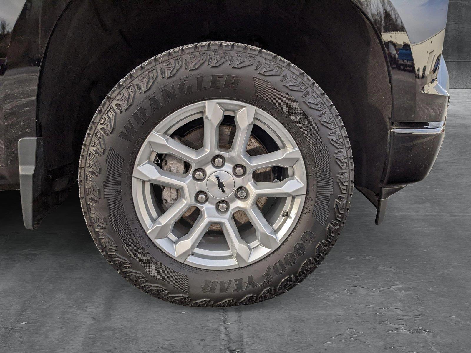 2023 Chevrolet Silverado 1500 Vehicle Photo in TIMONIUM, MD 21093-2300
