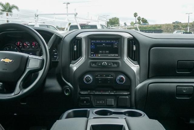 2025 Chevrolet Silverado 3500 HD CC Vehicle Photo in VENTURA, CA 93003-8585