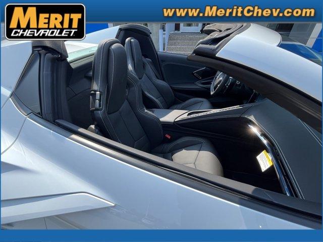 2024 Chevrolet Corvette Stingray Vehicle Photo in MAPLEWOOD, MN 55119-4794