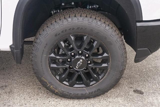 2025 Chevrolet Silverado 2500 HD Vehicle Photo in VENTURA, CA 93003-8585