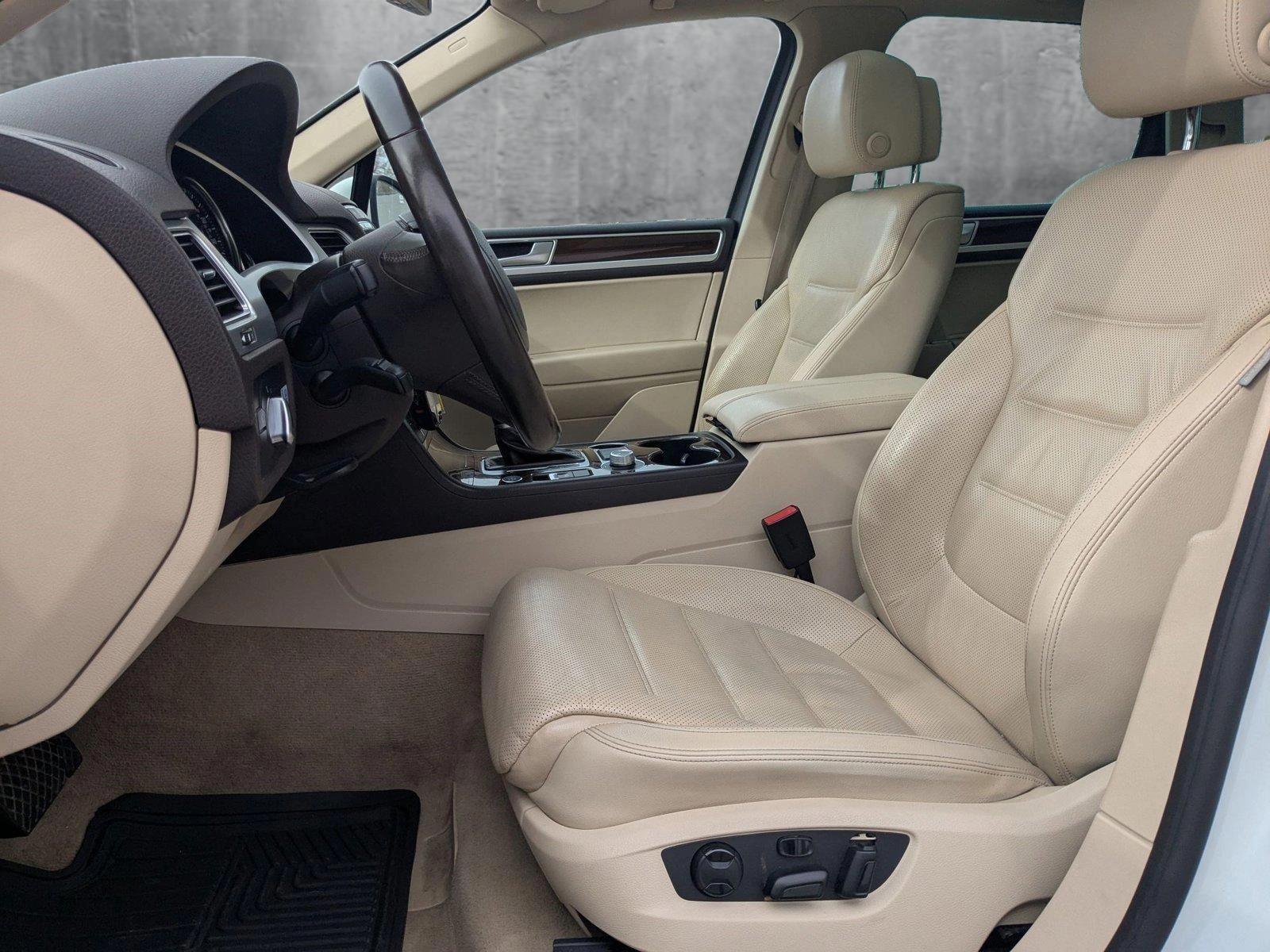 2016 Volkswagen Touareg Vehicle Photo in Spokane, WA 99201