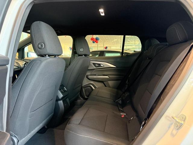 2025 Chevrolet Equinox EV Vehicle Photo in COLUMBIA, MO 65203-3903