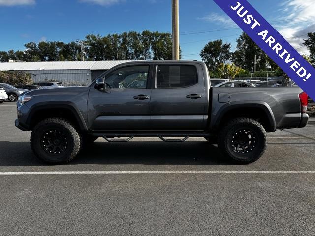 2017 Toyota Tacoma Vehicle Photo in Puyallup, WA 98371