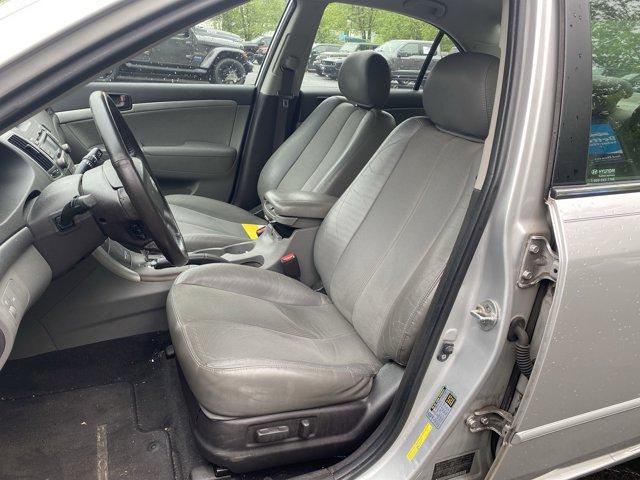2009 Hyundai SONATA Vehicle Photo in Doylsetown, PA 18901
