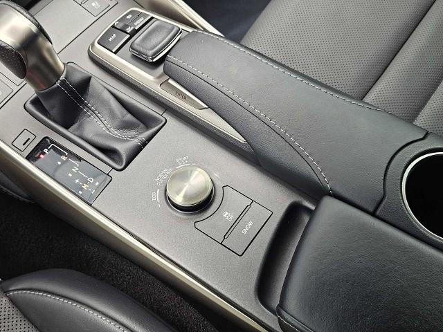 2020 Lexus IS 350 Vehicle Photo in FORT WORTH, TX 76132