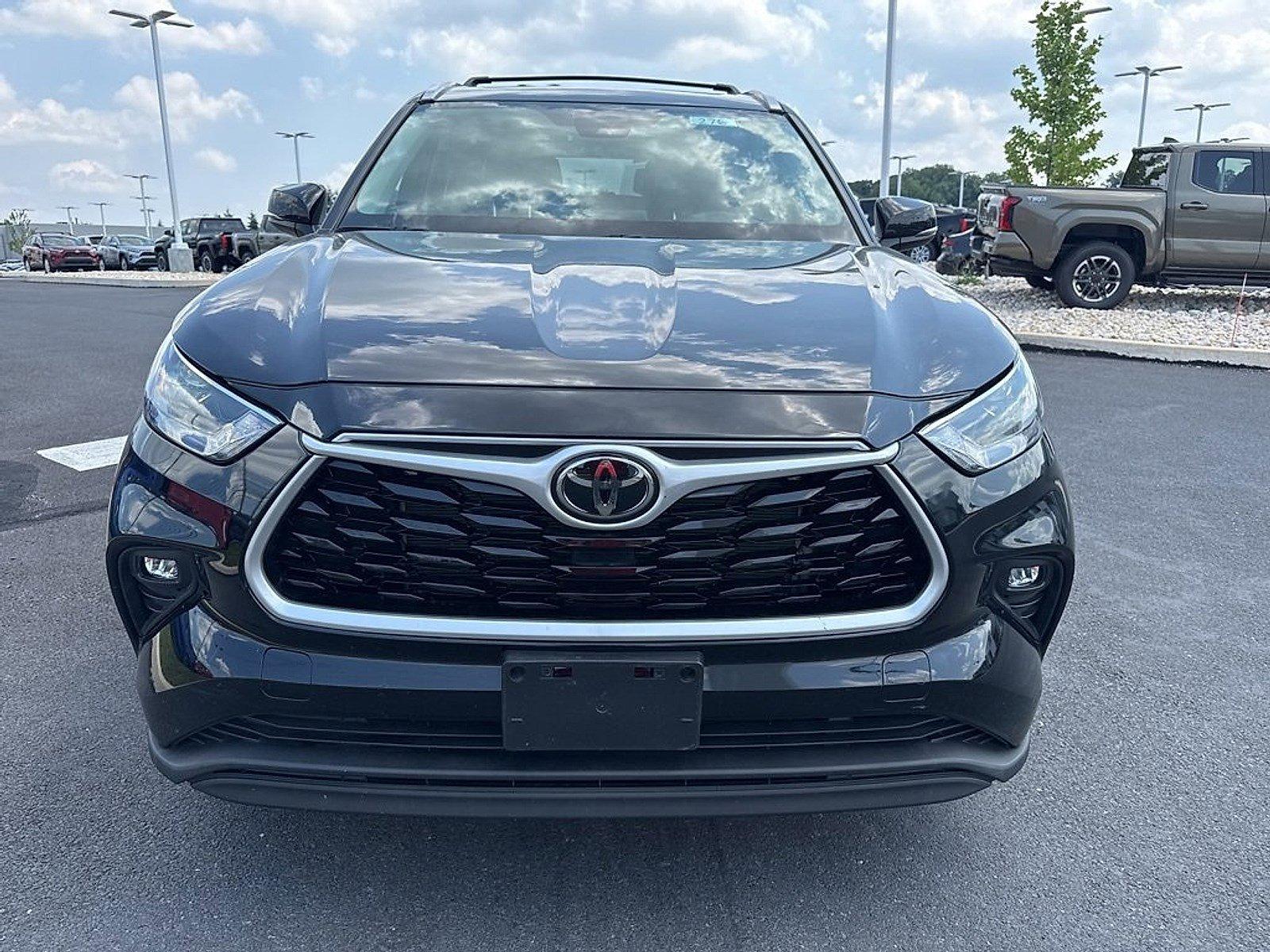 2022 Toyota Highlander Vehicle Photo in Harrisburg, PA 17111