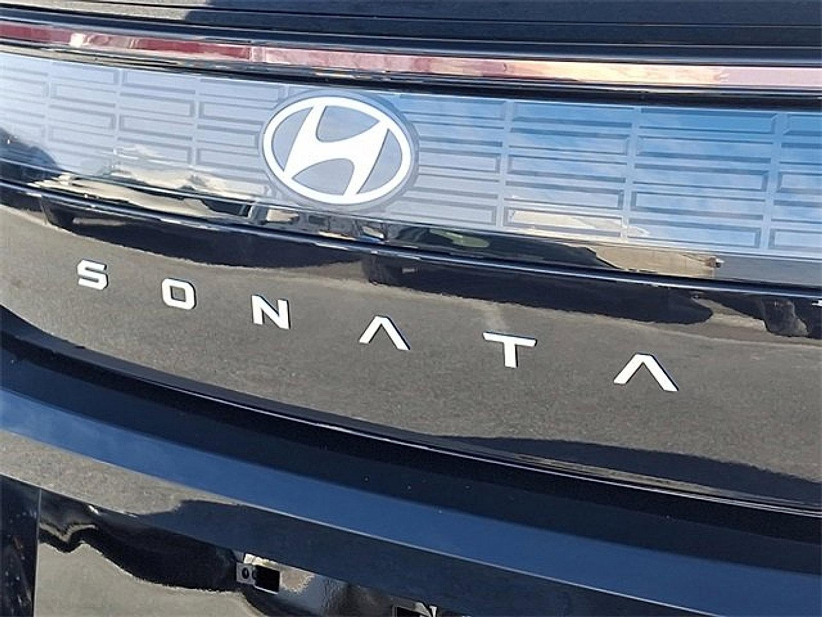 2025 Hyundai SONATA Hybrid Vehicle Photo in Harrisburg, PA 17111