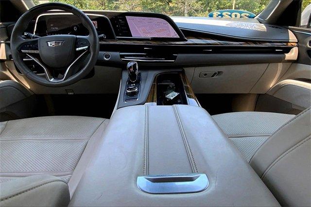 2023 Cadillac Escalade Vehicle Photo in KANSAS CITY, MO 64114-4545