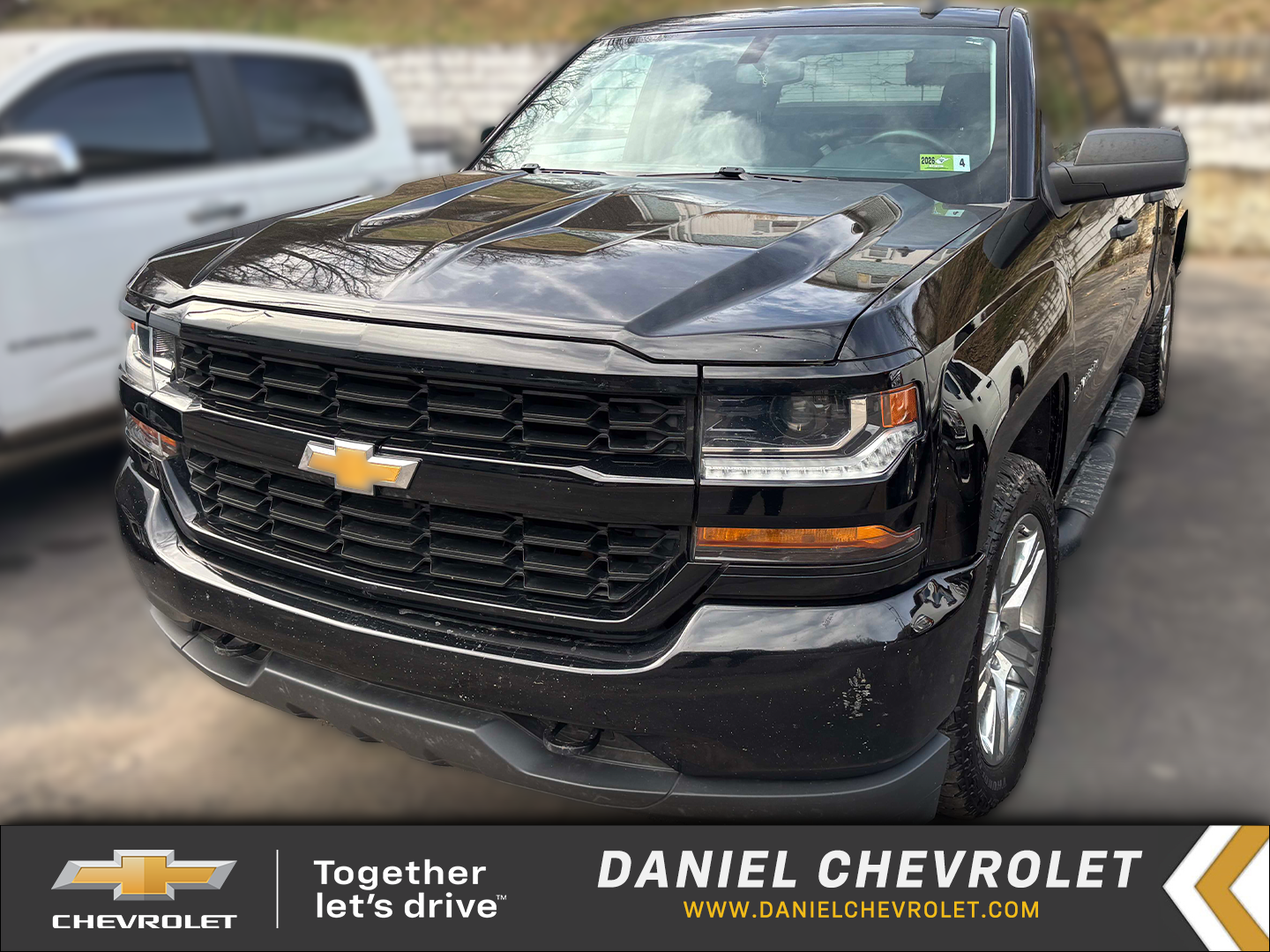 2018 Chevrolet Silverado 1500 Custom Crew Cab 4WD