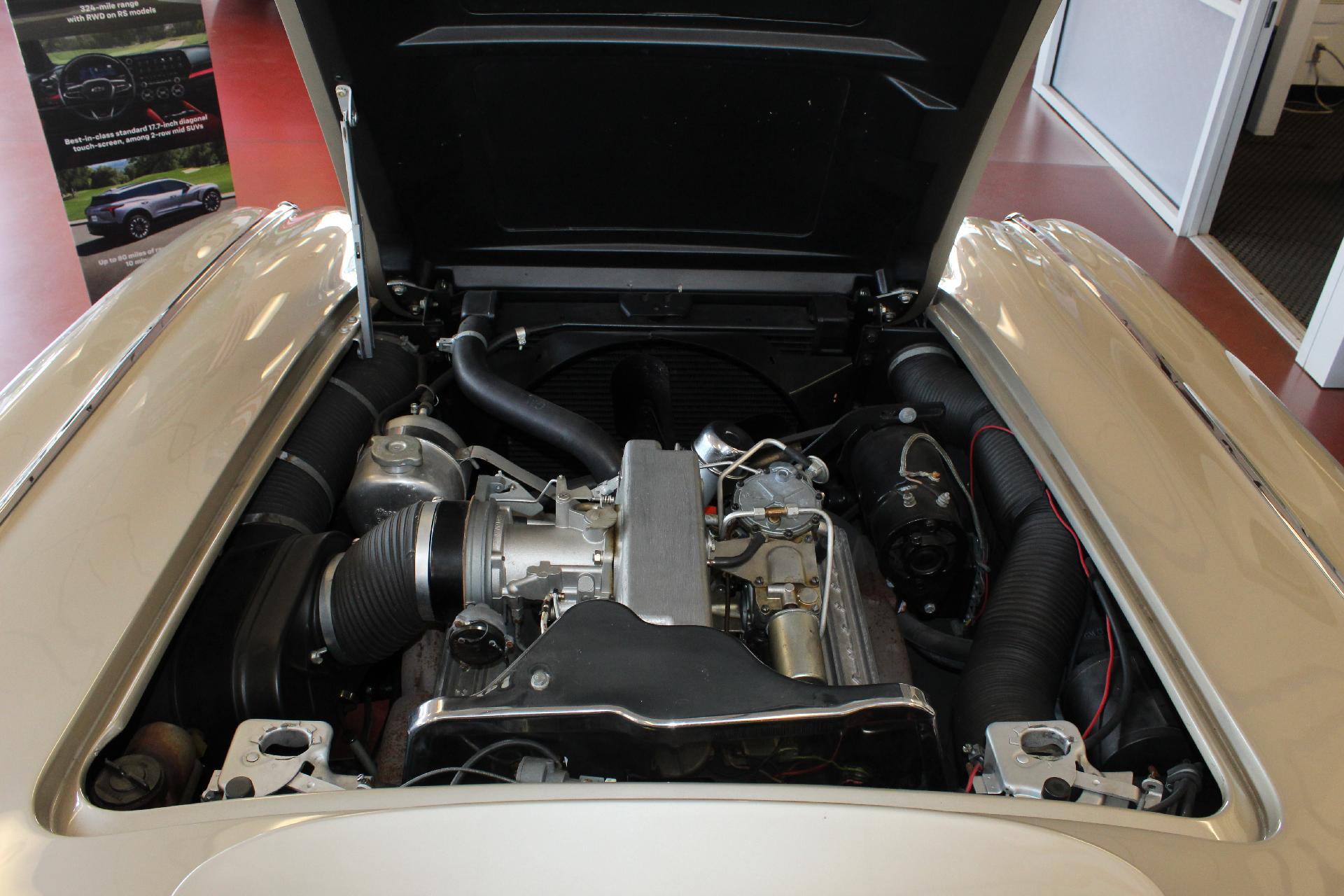 1962 Chevrolet CORVETTE Vehicle Photo in NORTHAMPTON, MA 01060-1120