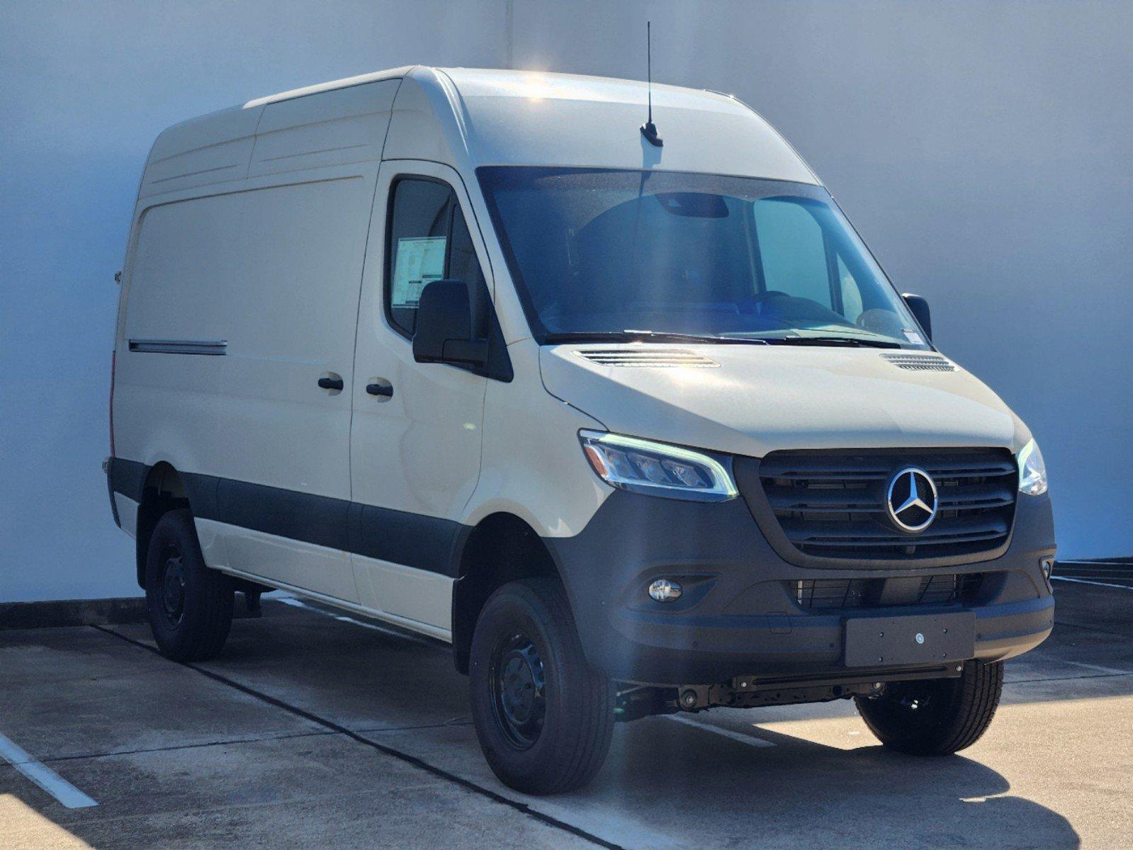 2024 Mercedes-Benz Sprinter Cargo Van Vehicle Photo in HOUSTON, TX 77079