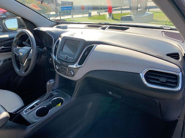 2019 Chevrolet Equinox Vehicle Photo in MOON TOWNSHIP, PA 15108-2571