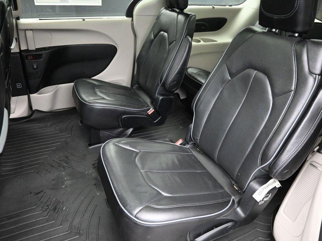 2018 Chrysler Pacifica Vehicle Photo in Marion, IA 52302