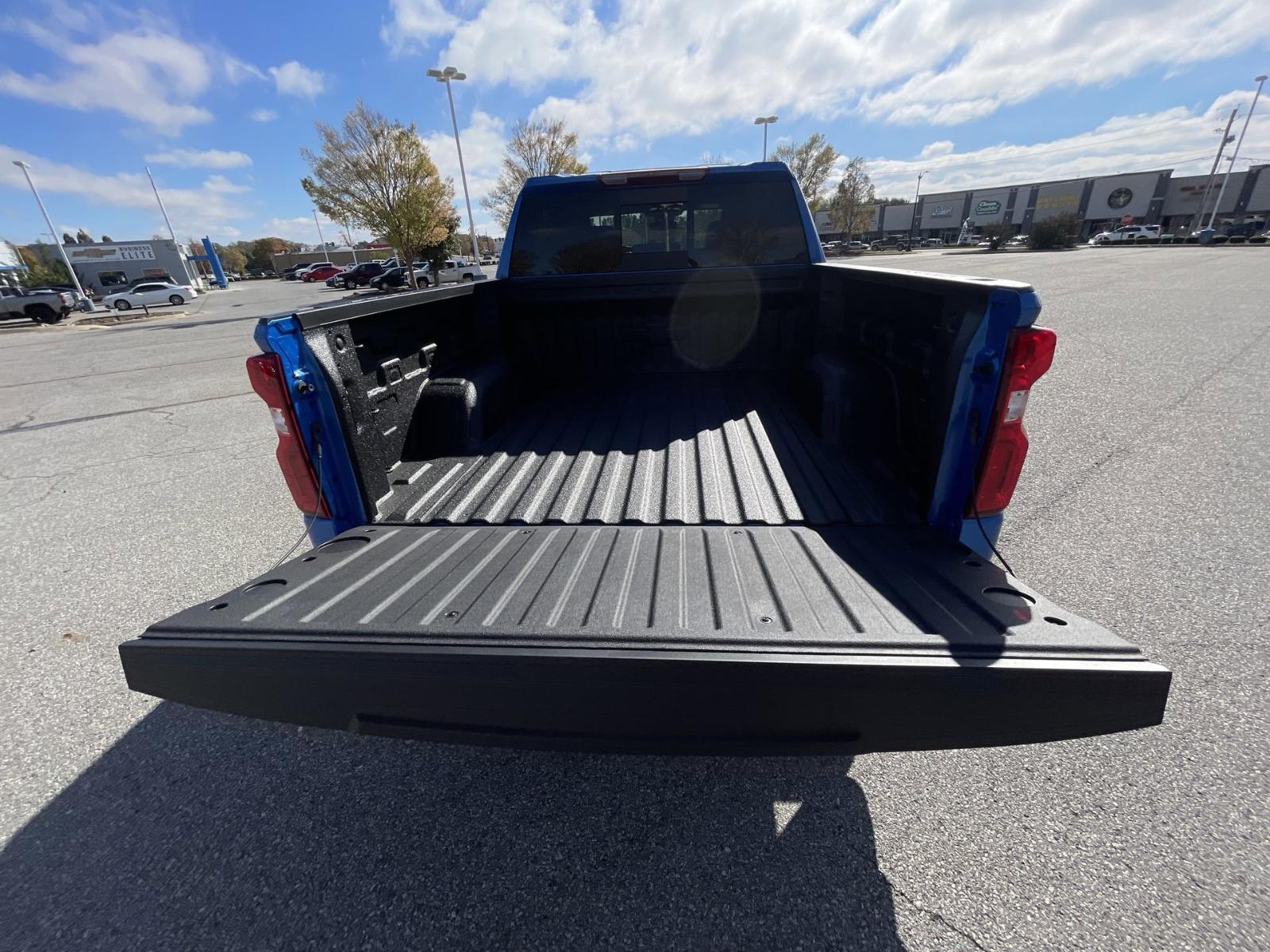 2025 Chevrolet Silverado 1500 Vehicle Photo in BENTONVILLE, AR 72712-4322