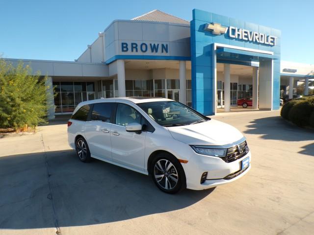 Used 2024 Honda Odyssey Touring with VIN 5FNRL6H89RB019477 for sale in Devine, TX