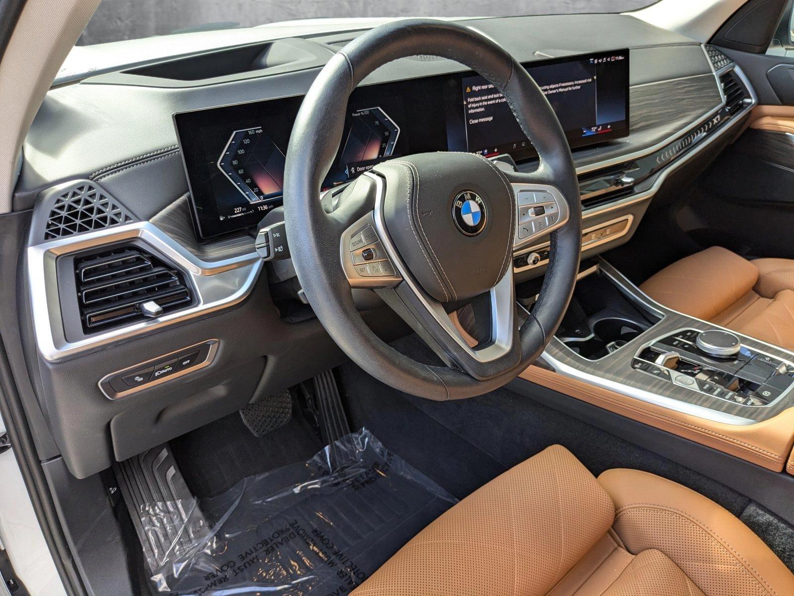 2024 BMW X7 xDrive40i Vehicle Photo in Pompano Beach, FL 33064