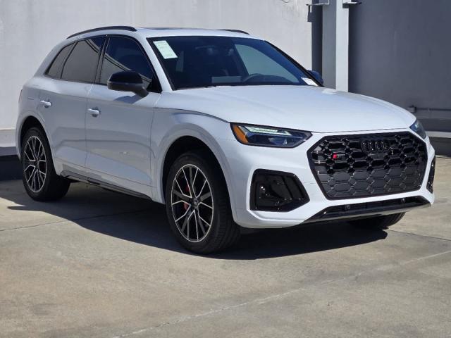 2025 Audi SQ5 Vehicle Photo in SUGAR LAND, TX 77478