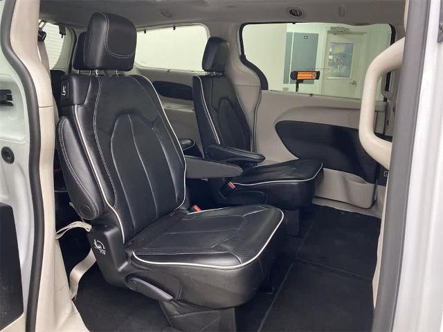 2023 Chrysler Pacifica Vehicle Photo in PORTLAND, OR 97225-3518