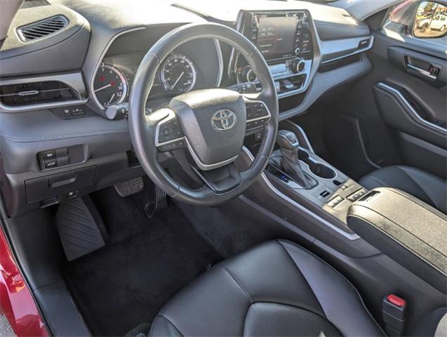 2022 Toyota Highlander Vehicle Photo in AURORA, CO 80012-4011