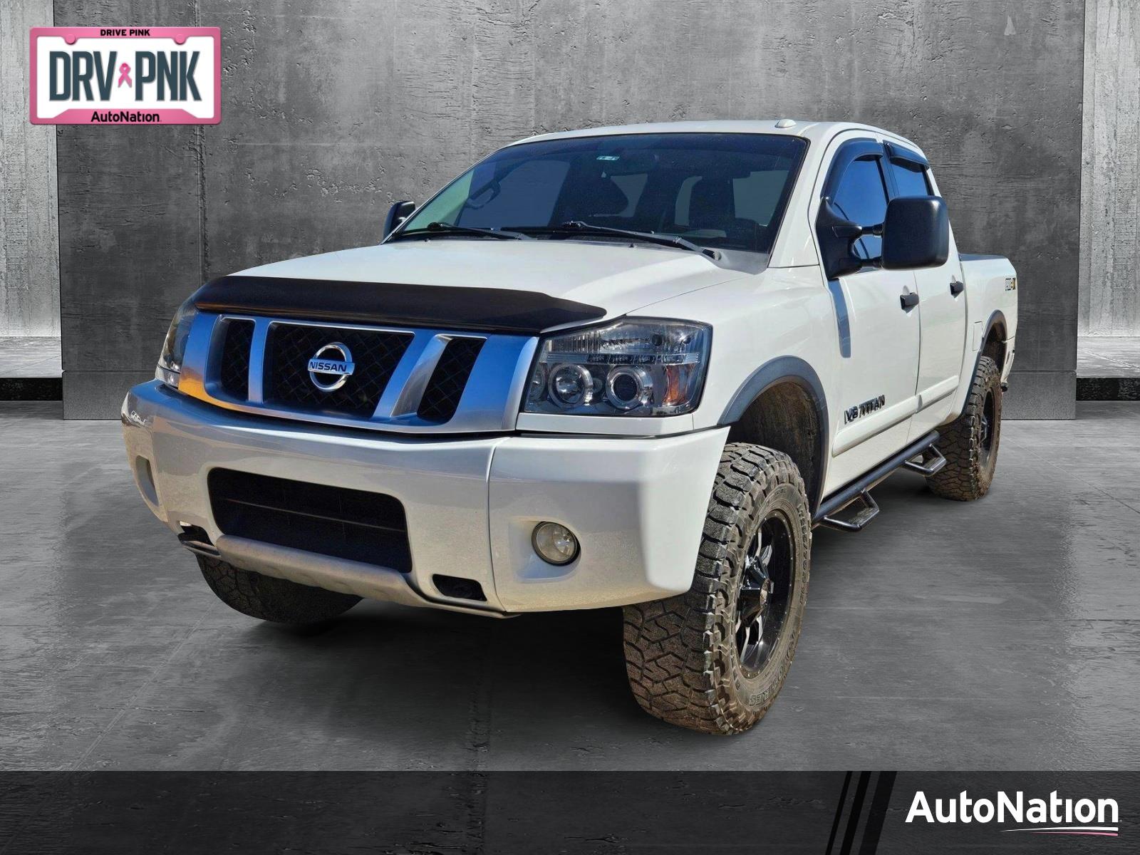 2015 Nissan Titan Vehicle Photo in WACO, TX 76710-2592