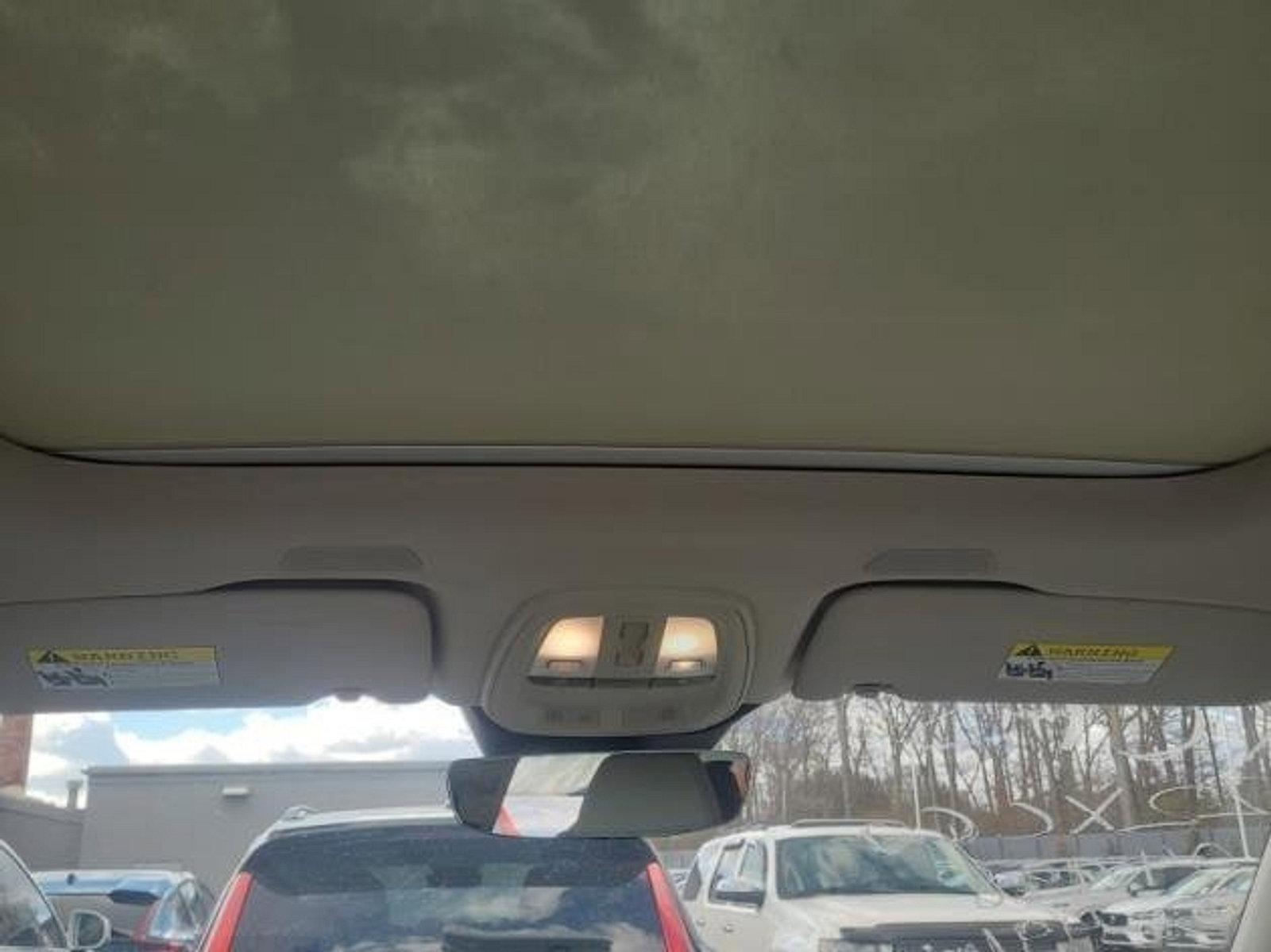 2022 Volvo XC60 Vehicle Photo in Trevose, PA 19053