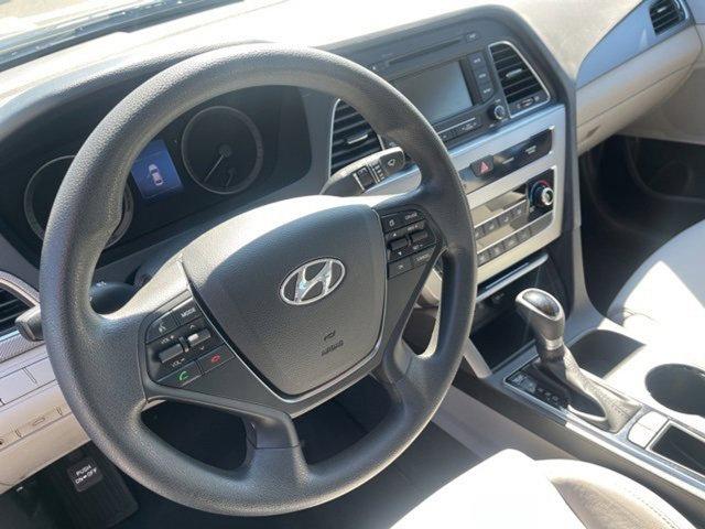 2015 Hyundai SONATA Vehicle Photo in Philadelphia, PA 19116