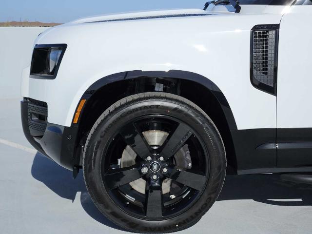 2025 Defender Vehicle Photo in AUSTIN, TX 78717