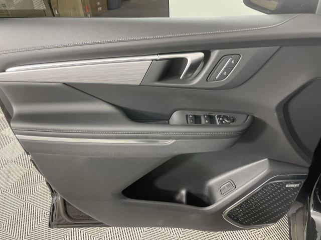 2025 Buick Enclave Vehicle Photo in GILBERT, AZ 85297-0402