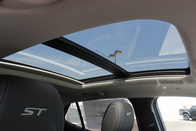 2025 Buick Encore GX Vehicle Photo in AURORA, CO 80012-4011