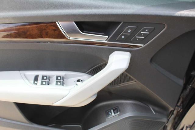 2018 Audi Q5 Vehicle Photo in HOUSTON, TX 77090