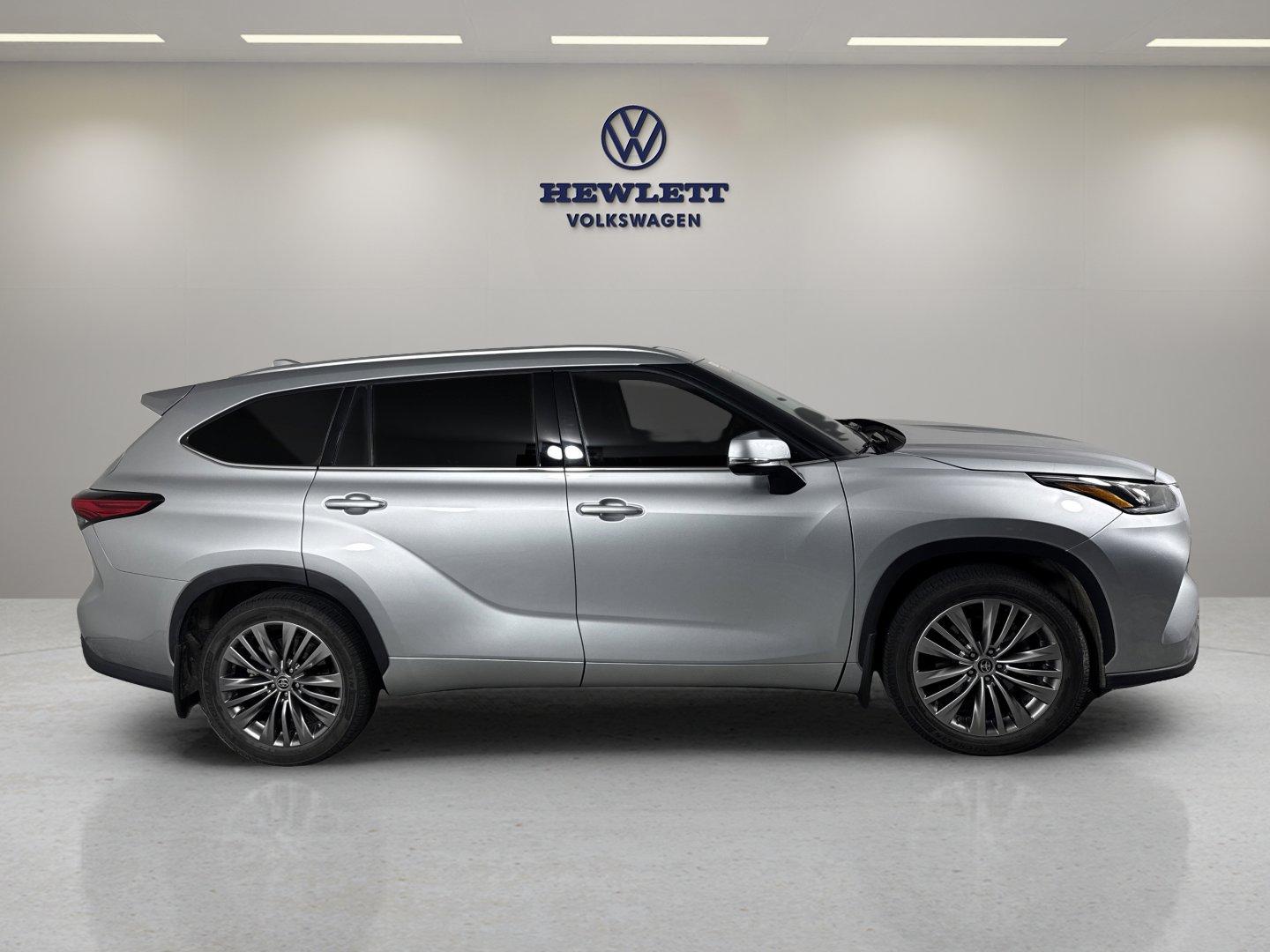 2021 Toyota Highlander Vehicle Photo in Georgetown, TX 78626