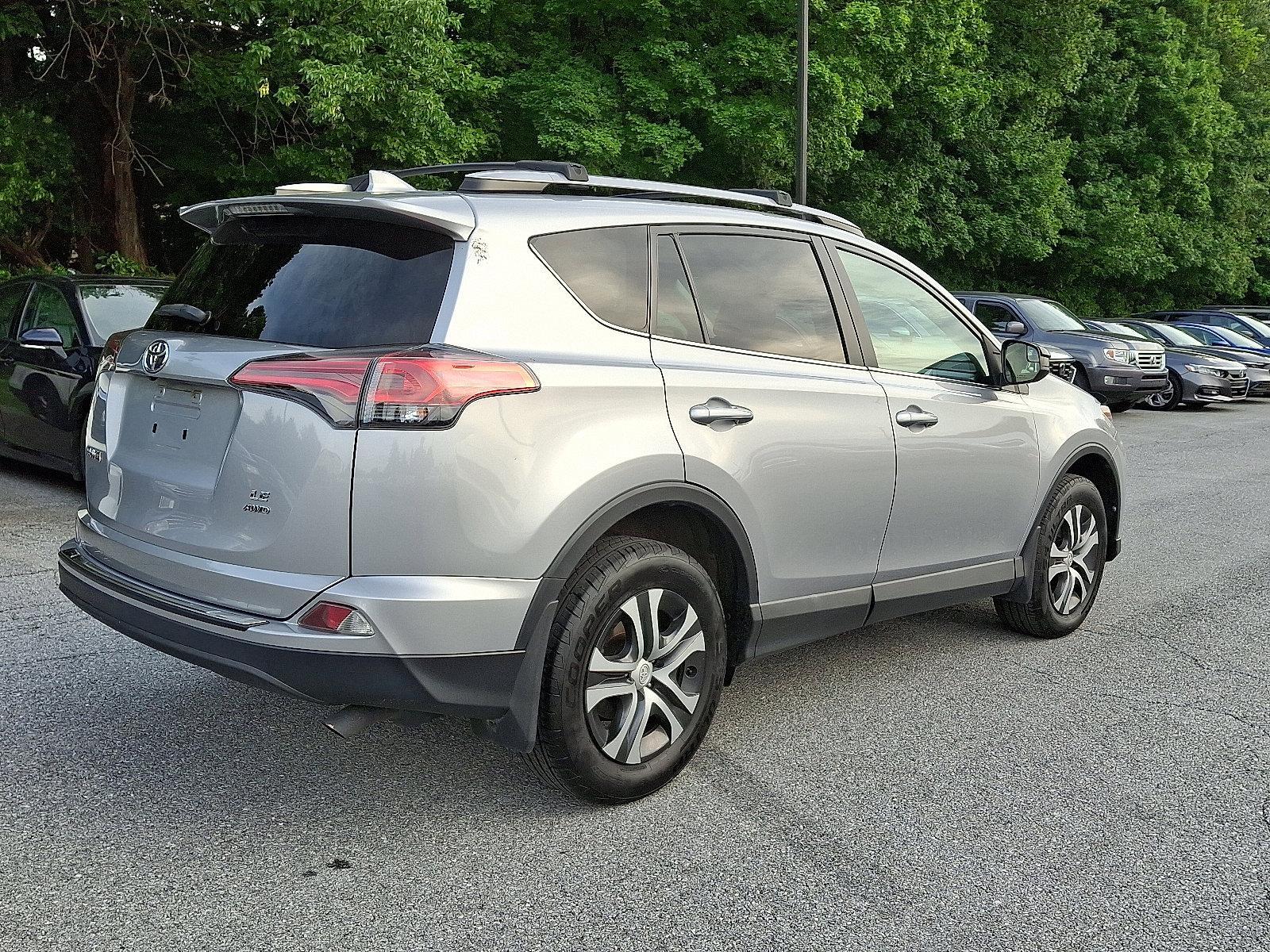 2017 Toyota RAV4 Vehicle Photo in Harrisburg, PA 17111