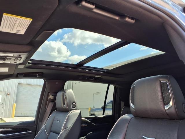 2022 Cadillac Escalade ESV Vehicle Photo in Tampa, FL 33612