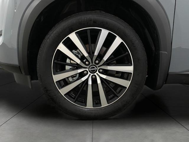 2025 Nissan Pathfinder Vehicle Photo in Appleton, WI 54913