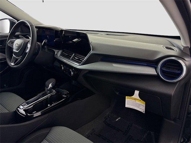 2025 Chevrolet Trax Vehicle Photo in PUYALLUP, WA 98371-4149
