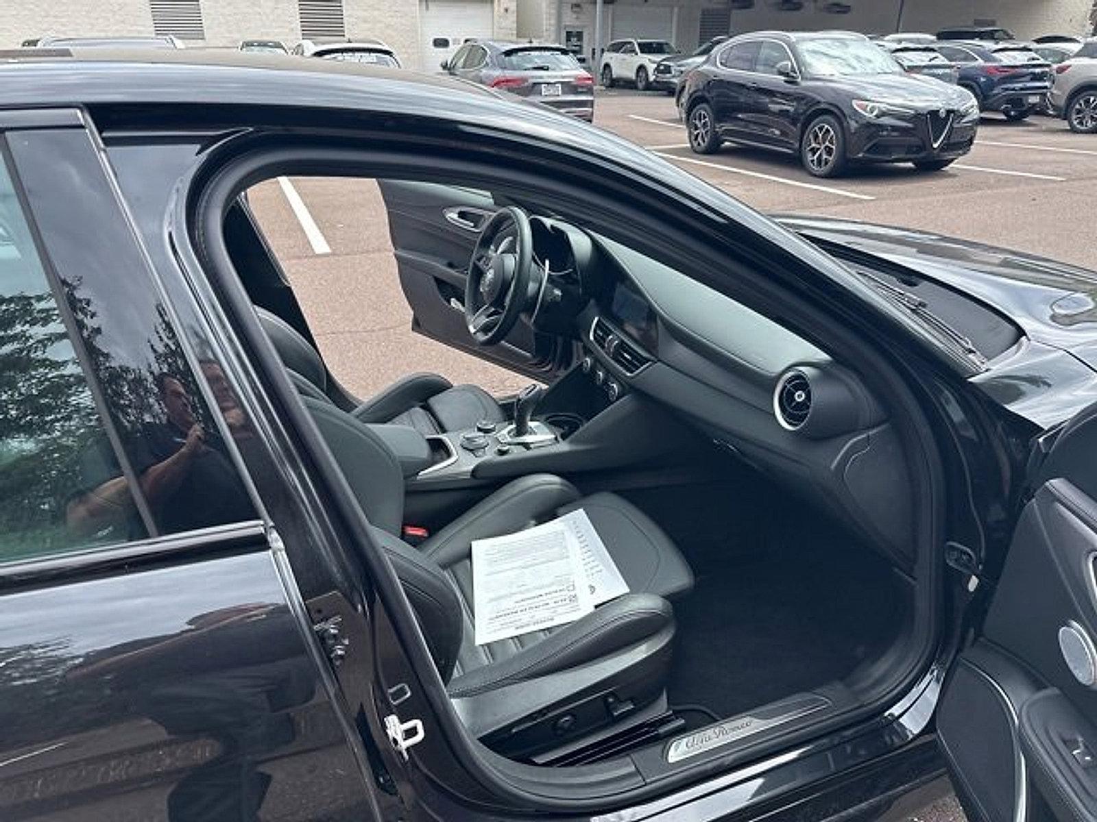 2022 Alfa Romeo Giulia Vehicle Photo in Willow Grove, PA 19090