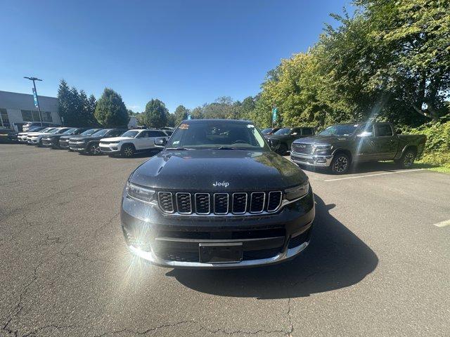 2022 Jeep Grand Cherokee L Vehicle Photo in Doylsetown, PA 18901