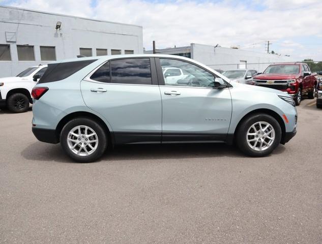 Used 2022 Chevrolet Equinox LT with VIN 2GNAXKEVXN6108406 for sale in Detroit, MI