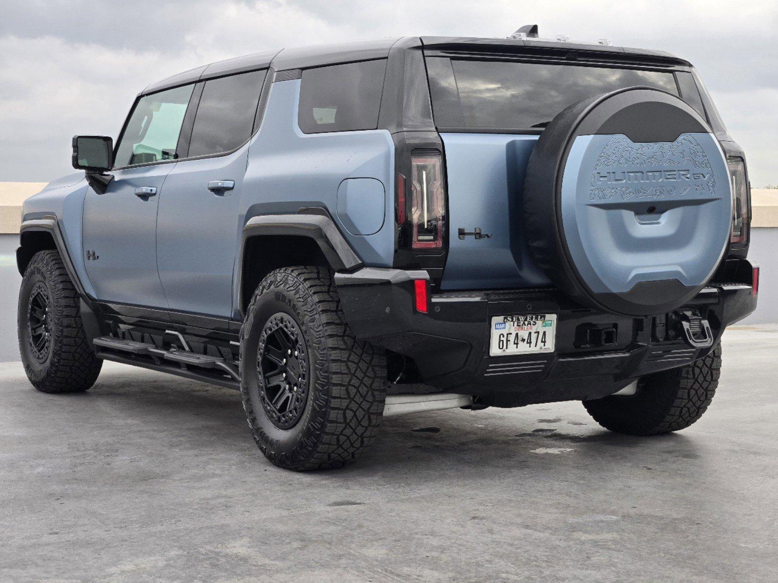 2024 GMC HUMMER EV SUV Vehicle Photo in DALLAS, TX 75209-3016