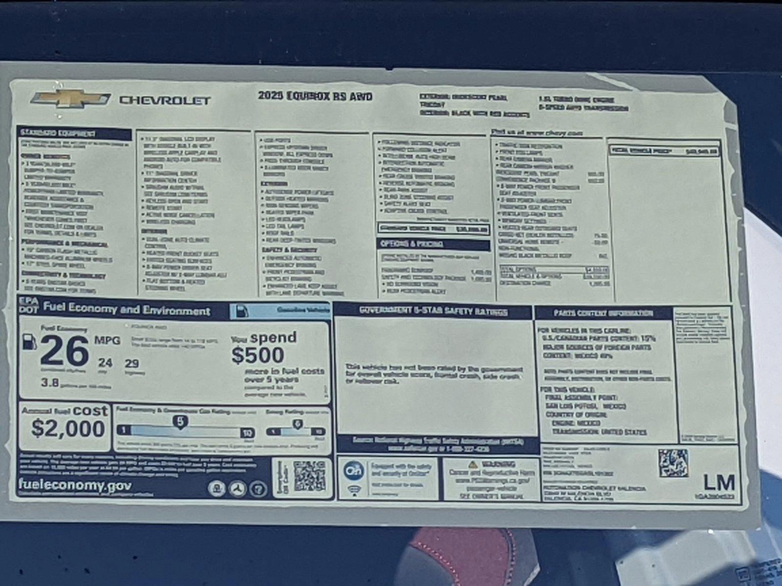 2025 Chevrolet Equinox Vehicle Photo in VALENCIA, CA 91355-1705